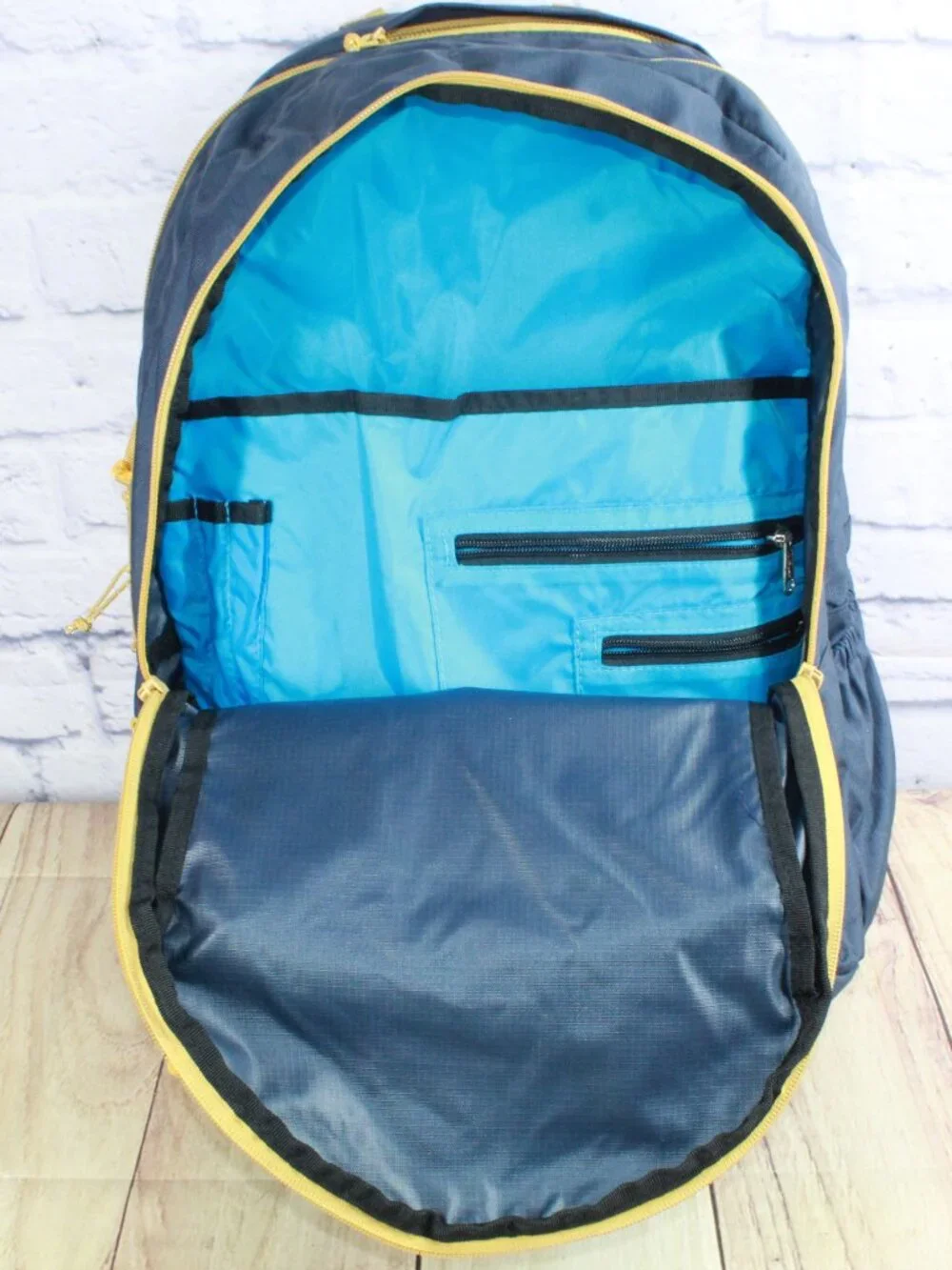 LL Bean Unisex Adult Navy Comfort Carry Portable Locker Pack 42L Hiking Backpack